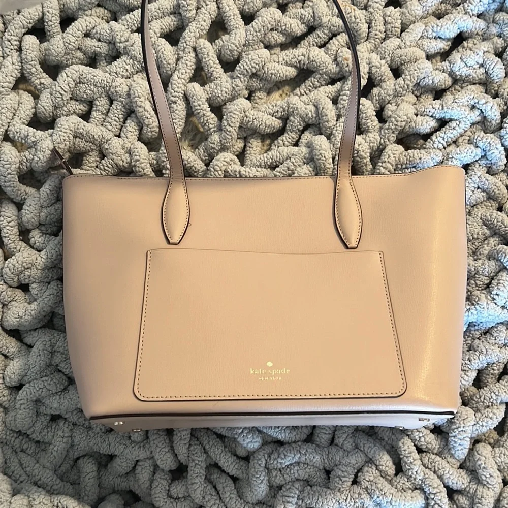 kate spade purse - Picture 2 of 3